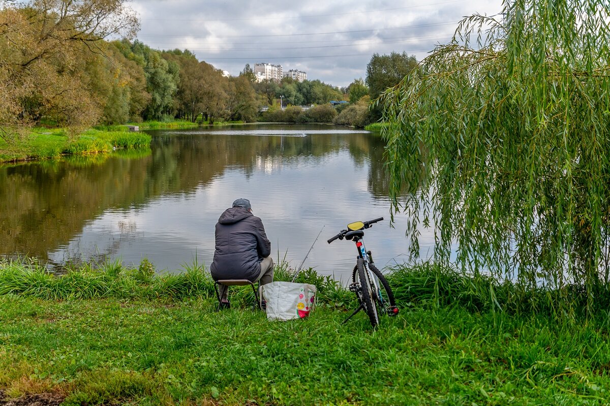 Осенняя рыбалка - Валерий Иванович