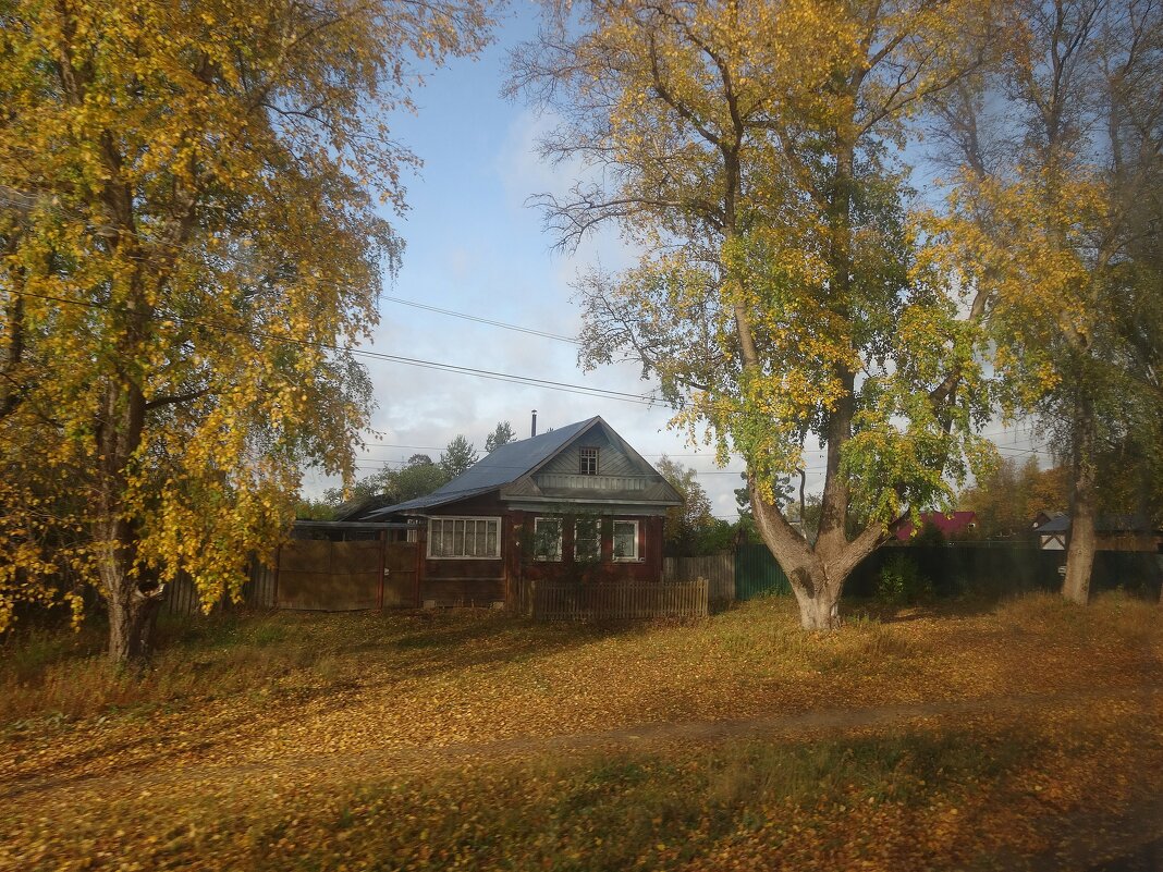 Осень. Весьегонск - Лидия Бусурина