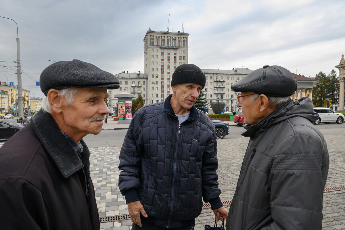 *** - Валерий Михмель 