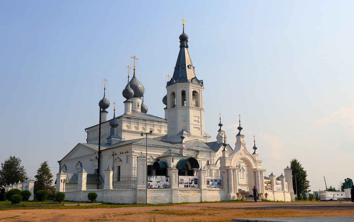 Храм во имя святителя Иоанна Златоуста в селе Годеново - Oleg S