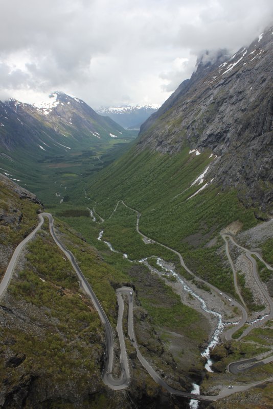 Дорога троллей в Норвегии - Полина Иващенко
