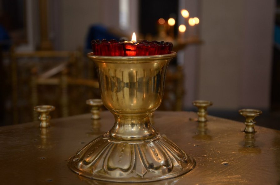 свеча в церкви - Ильмира Насыбуллина