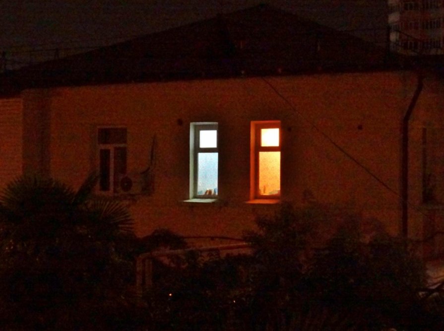 Одинокие ночные окна - Владимир Саркисян