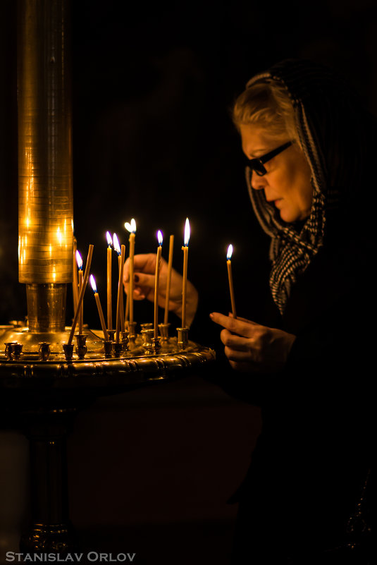 Woman with Candles - Станислав Орлов