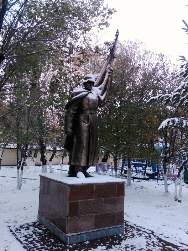 Снега под  Москвой... - Андрей Хлопонин