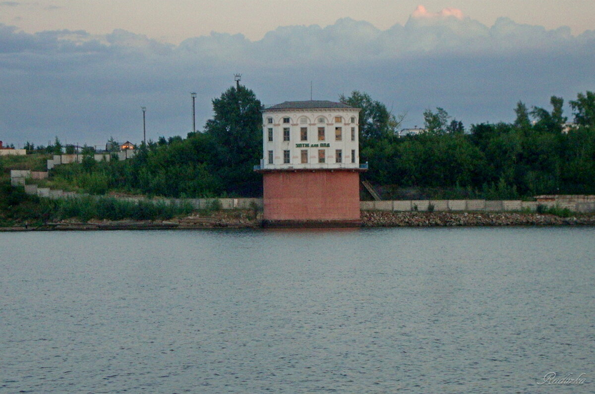 Водозабор, на левом берегу р. Кама - Raduzka (Надежда Веркина)