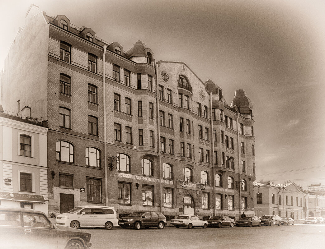 Историческое здание Аптеки доктора Пеля - Стальбаум Юрий 