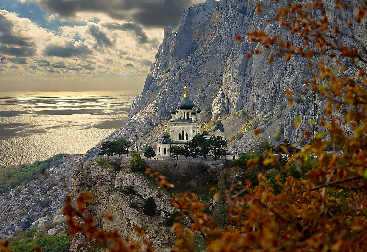 Форосская церковь на Красной скале - визитная карточка Крыма - Борис 