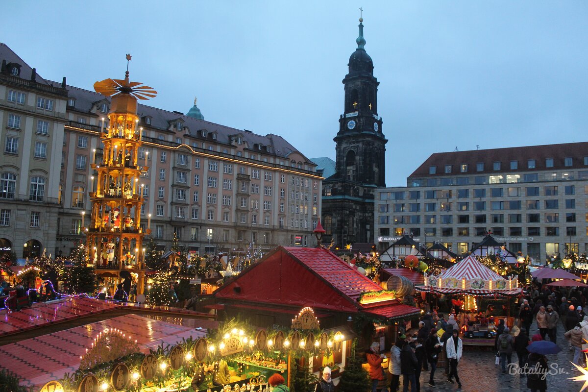 Рождественская ярмарка Striezelmarkt,площадь Altmarkt - Светлана Баталий