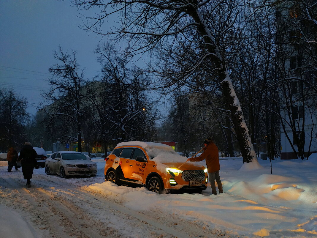 Снег - не самый большой любимчик автовладельцев - Андрей Лукьянов