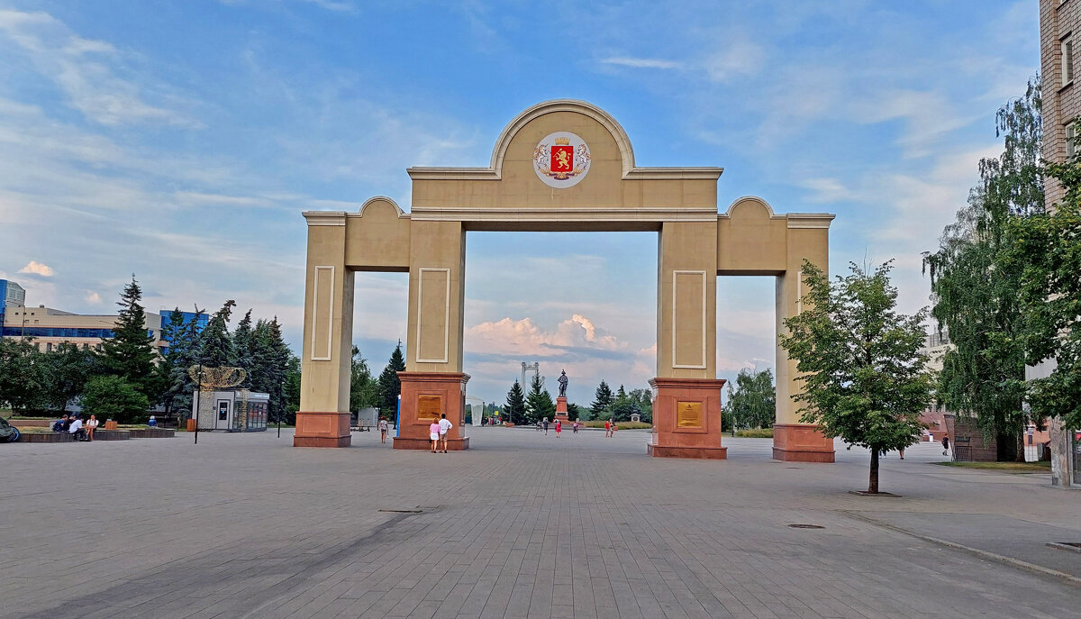 Триумфальная арка Красноярска. - ИРЭН@ .