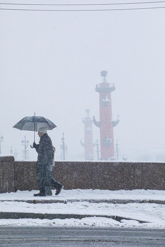 В городе снег… - Алексей Чуркин