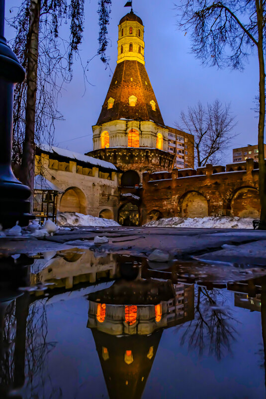 Солевая башня из внутри Симонов монастыря - Георгий А