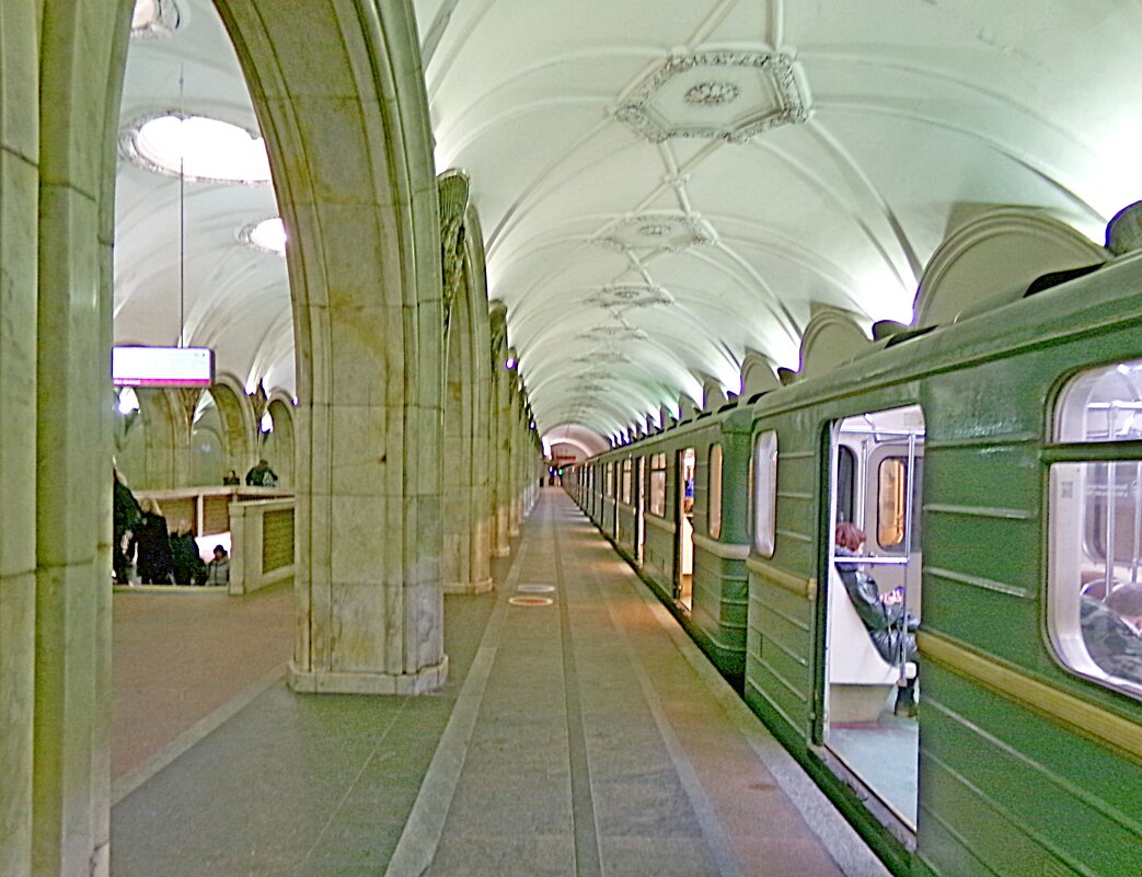 Станция метро "Павелецкая" - Сергей Антонов