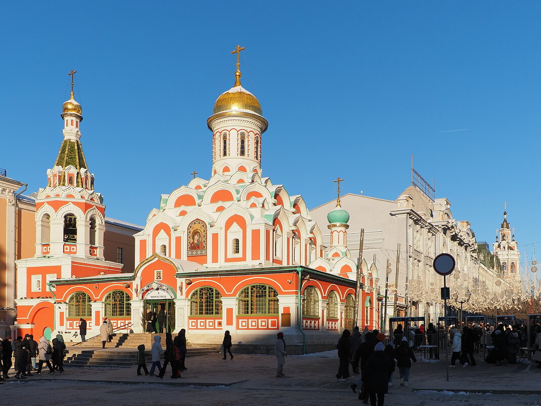 Казанский собор на Никольской улице в Москве. - Евгений Седов