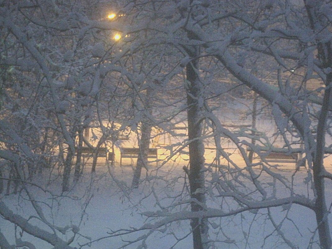 Рано снежным утром горят огоньки - Елена Семигина