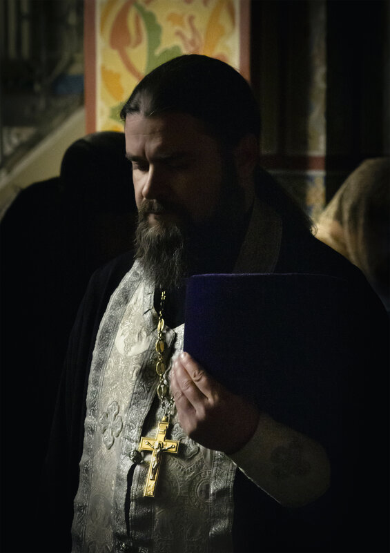 Священник - Андрей Боталов