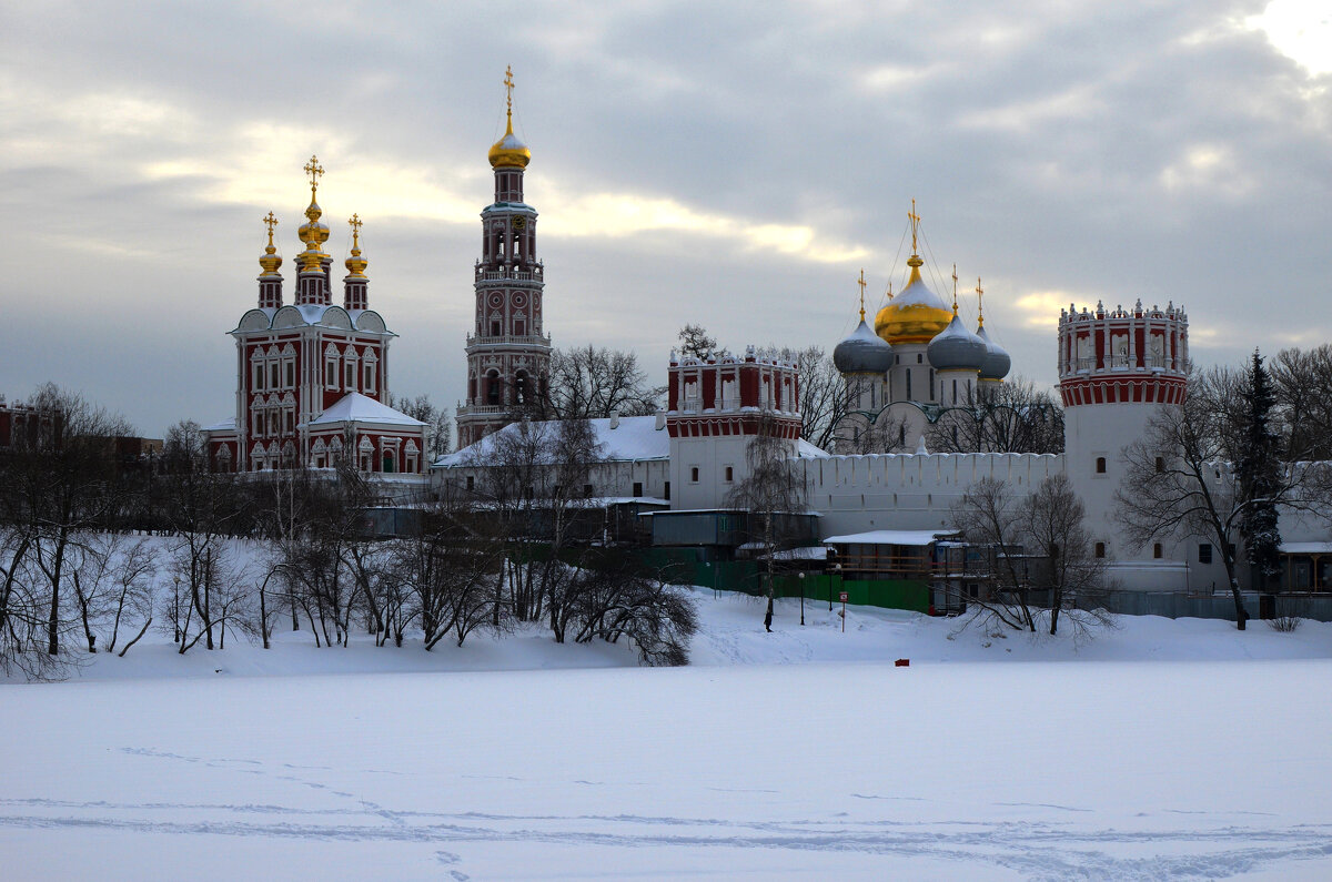 Москва. Новодевичий монастырь. 19 января. - Наташа *****