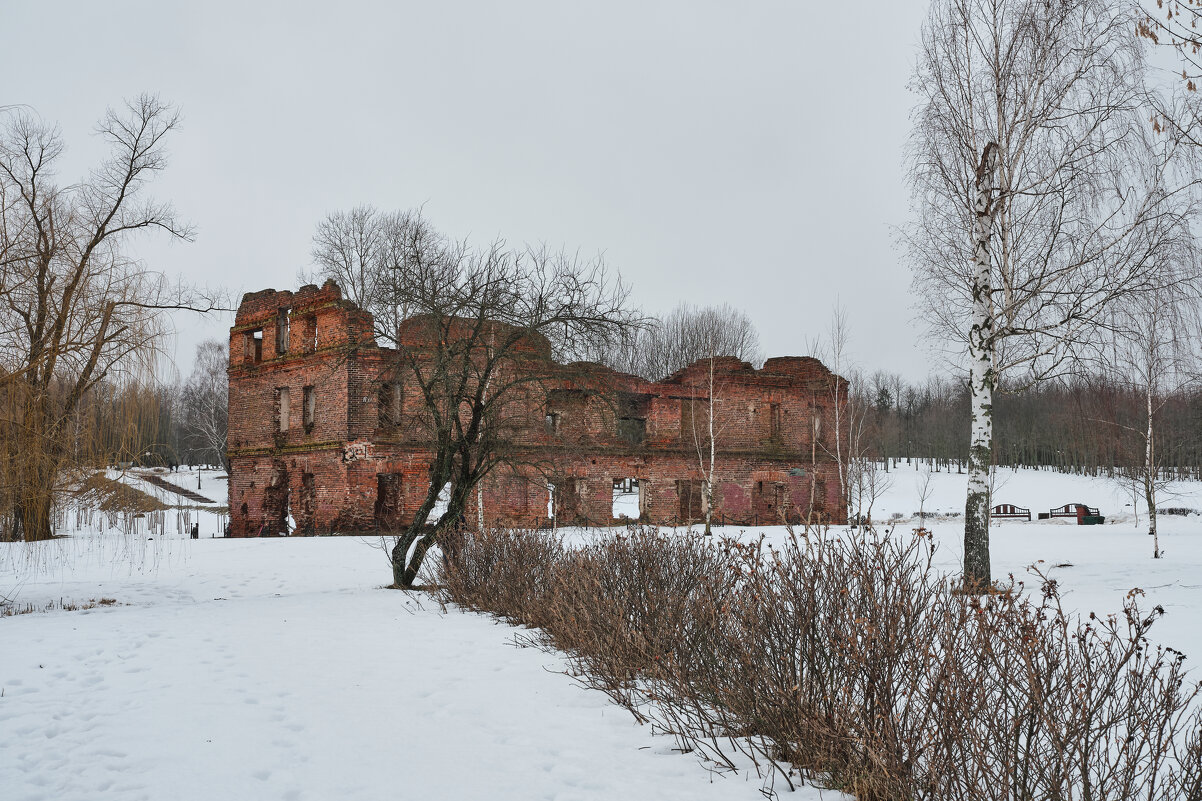 Руины в парке - Денис Кашкан