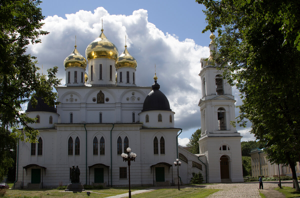 Успенский собор в Дмитрове - Oleg S