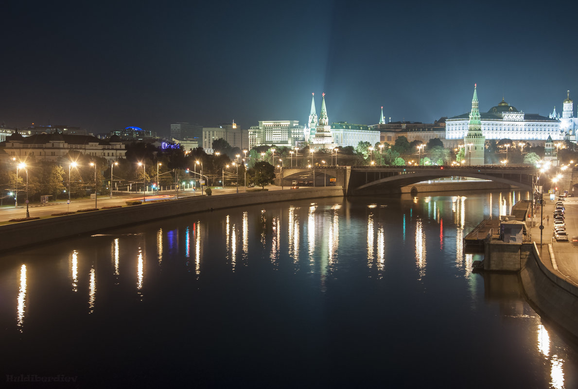 Night Moscow - Mikhail Kuznetsov