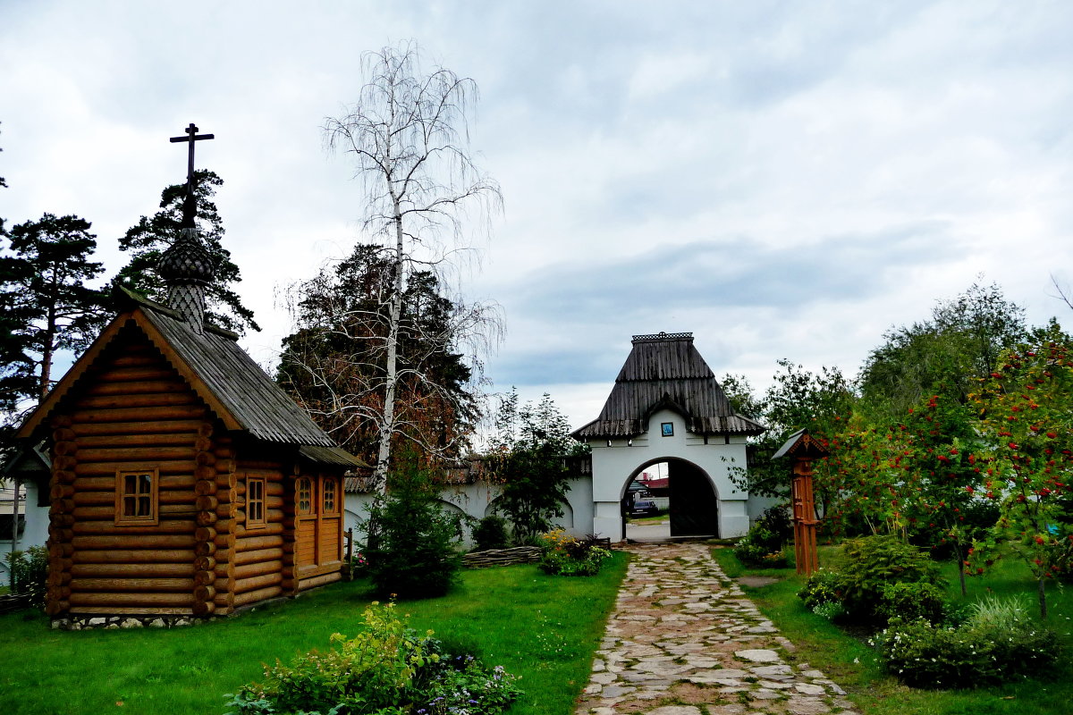 Вход в монастырь - Eвгения Генерозова