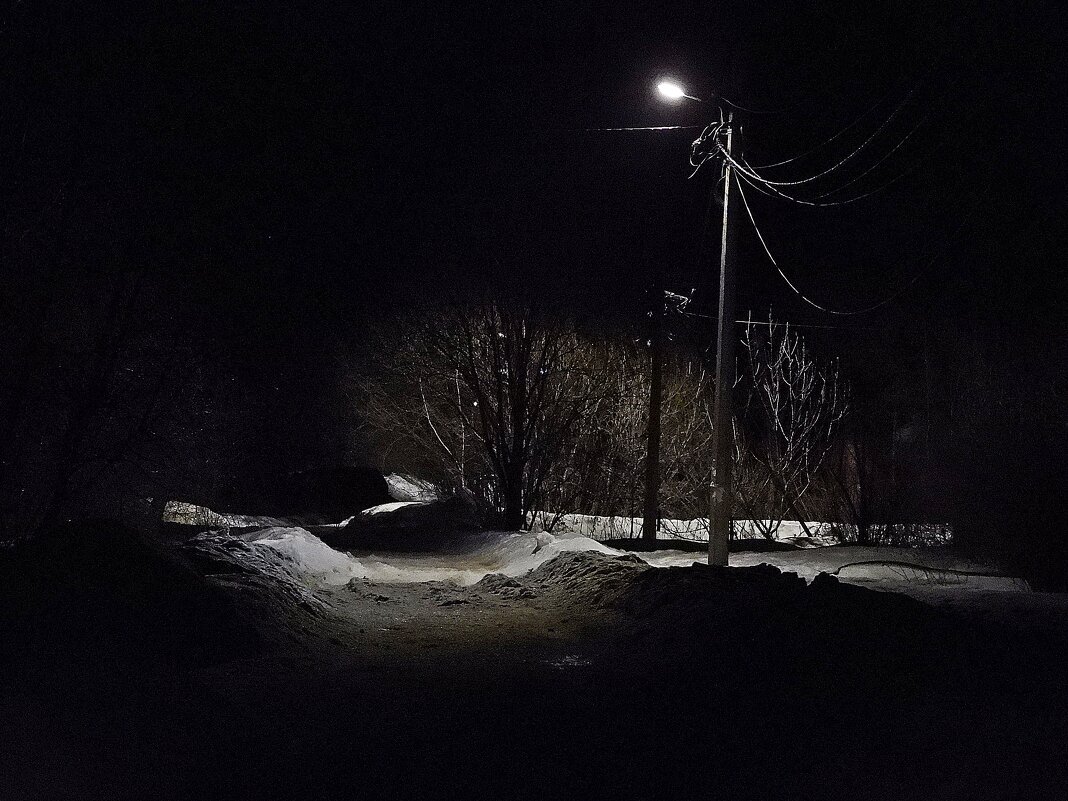 Ночь, улица, фонарь... - Леонид leo