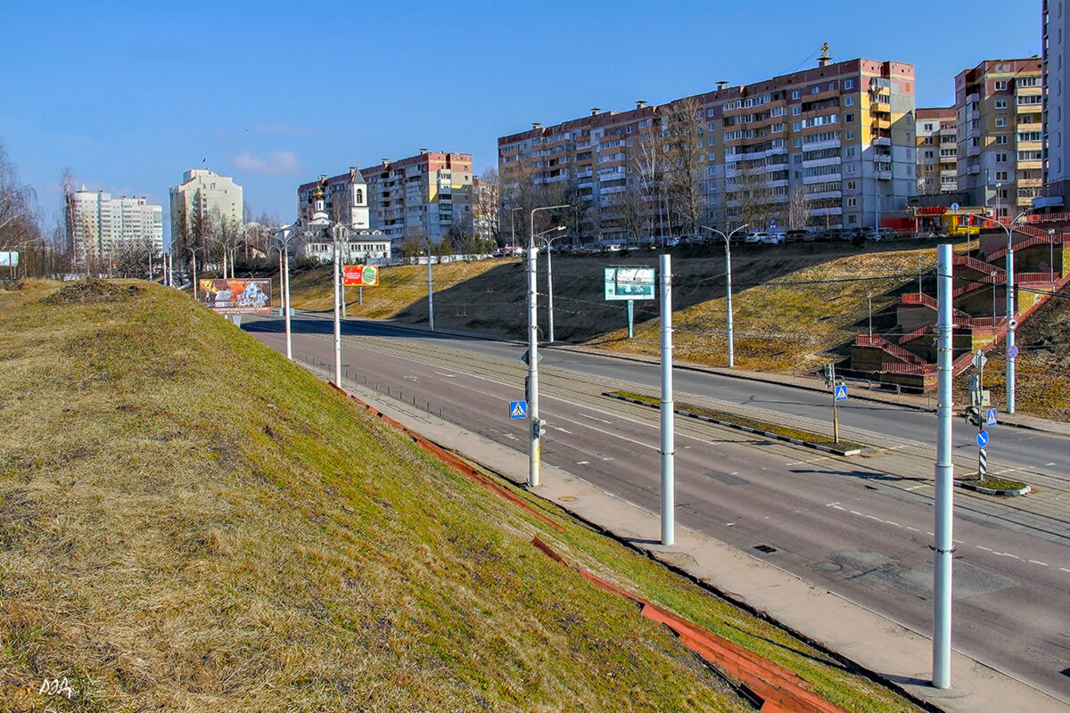 *** - Роланд Дубровский