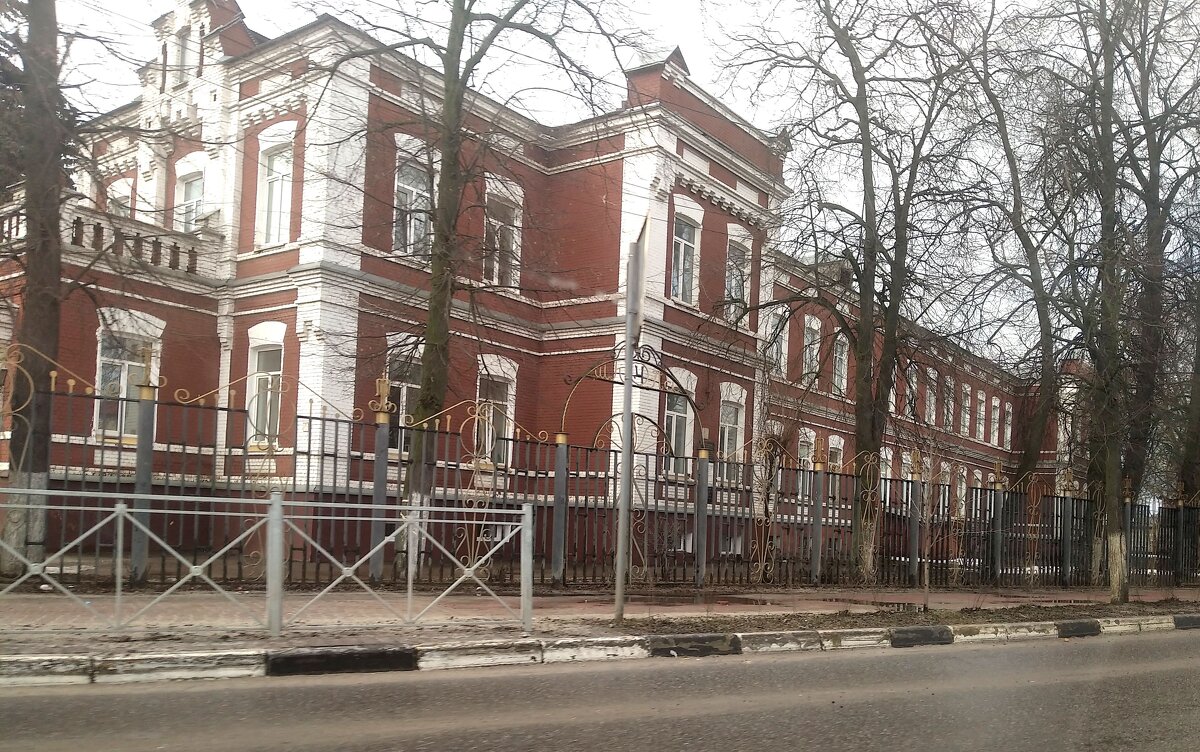 Здание школы - Елена Семигина