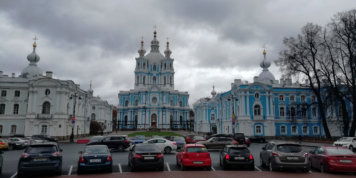 Воскресенский Смольный собор - Елена 