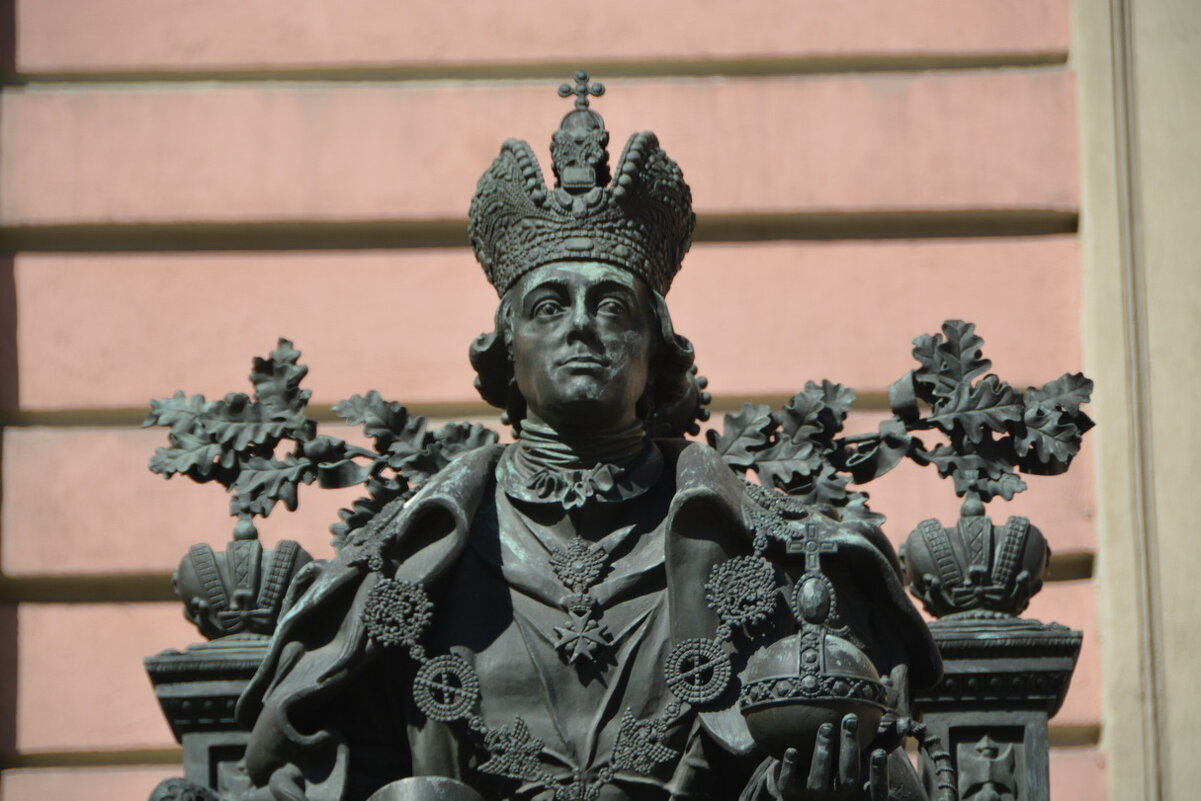 Памятник Павлу I во дворе замка - Анастасия Смирнова