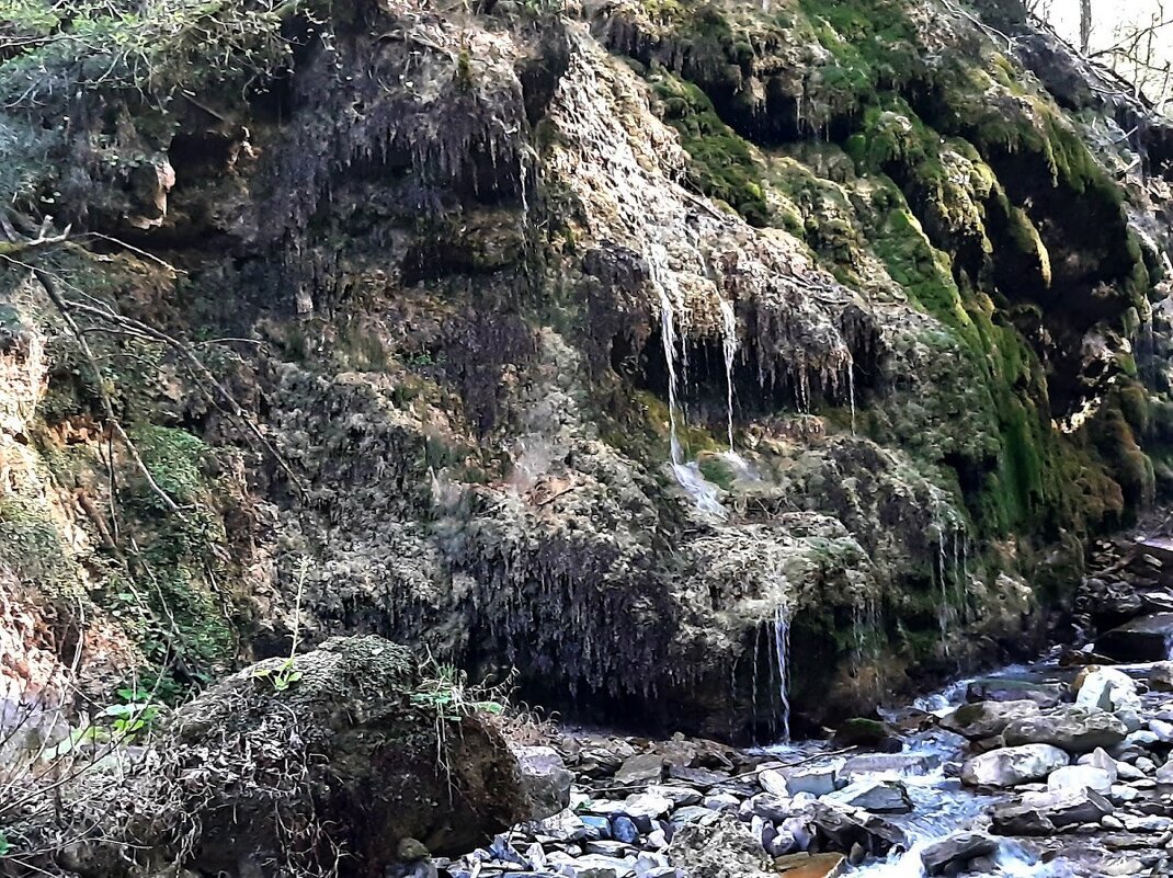 Водопад Плачущие скалы - Tata Wolf