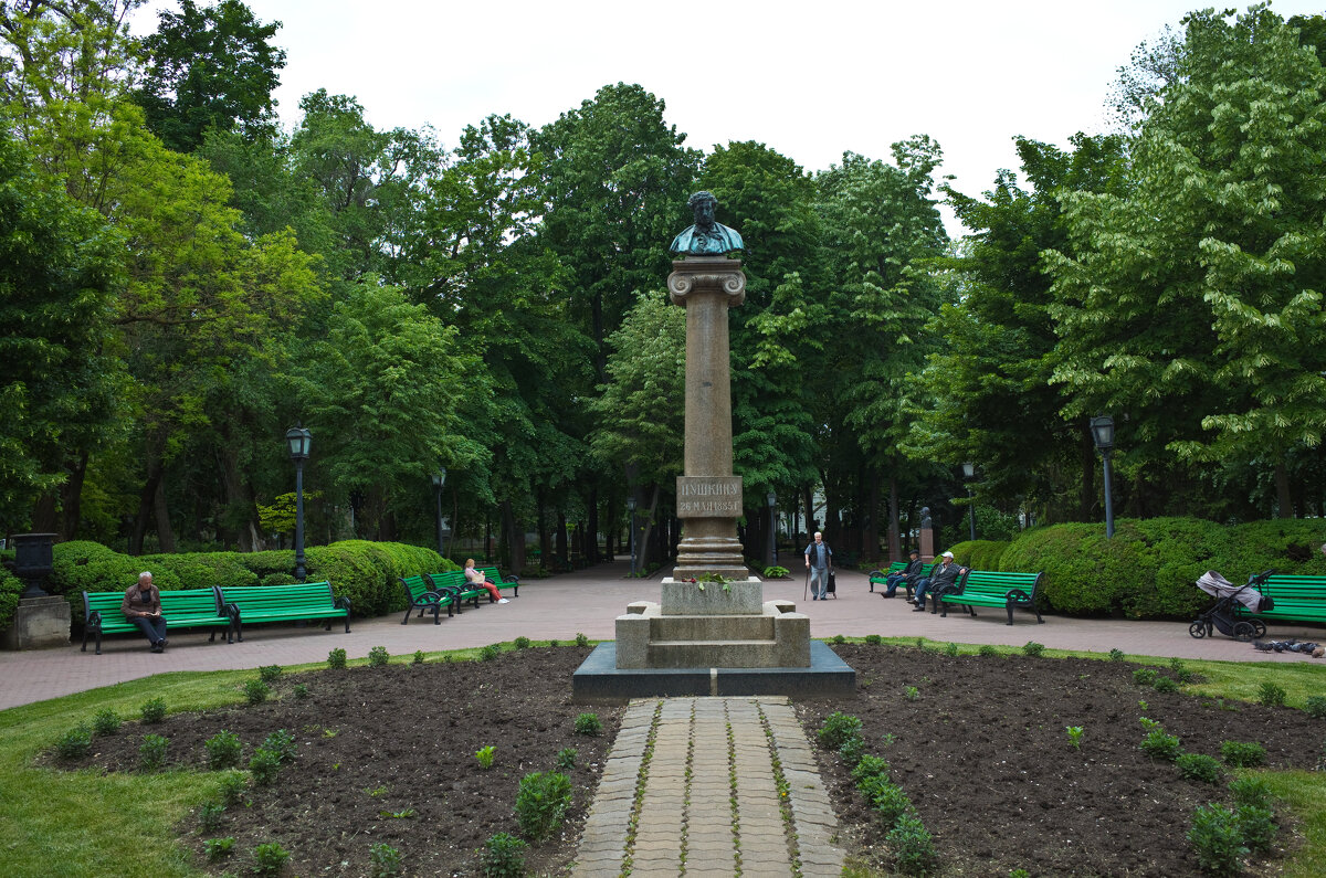 Памятник в Кишиневе - Андрей ТOMА©