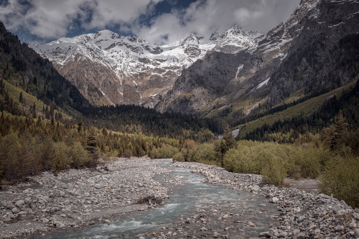 Dolra River Valley - Fuseboy 