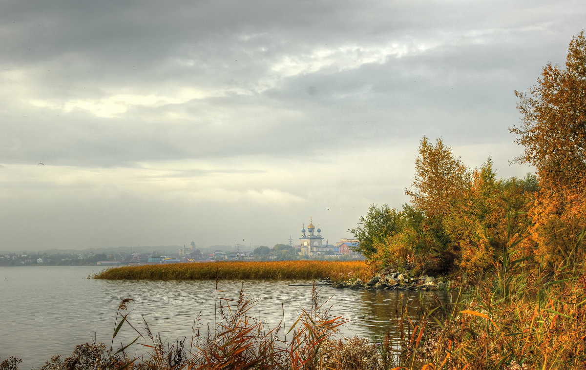 осень в городе - Олег Сонин
