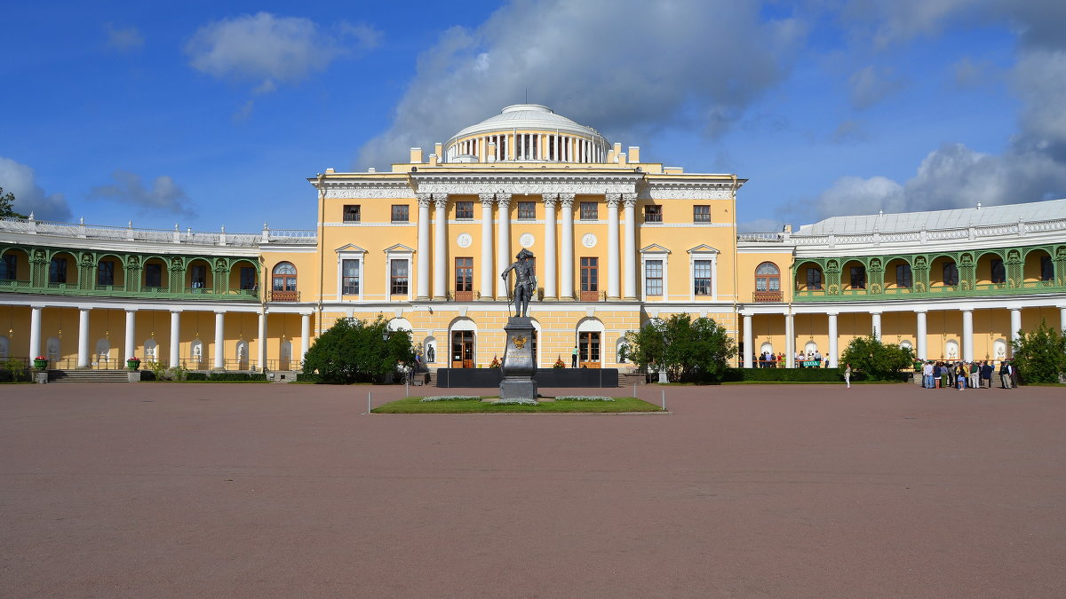 Вид на Павловский дворец - Константин Жирнов