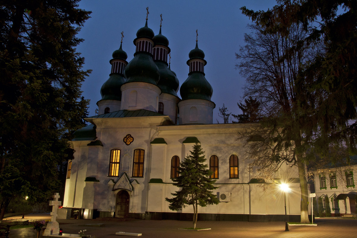 Evening Cathedral - Roman Ilnytskyi