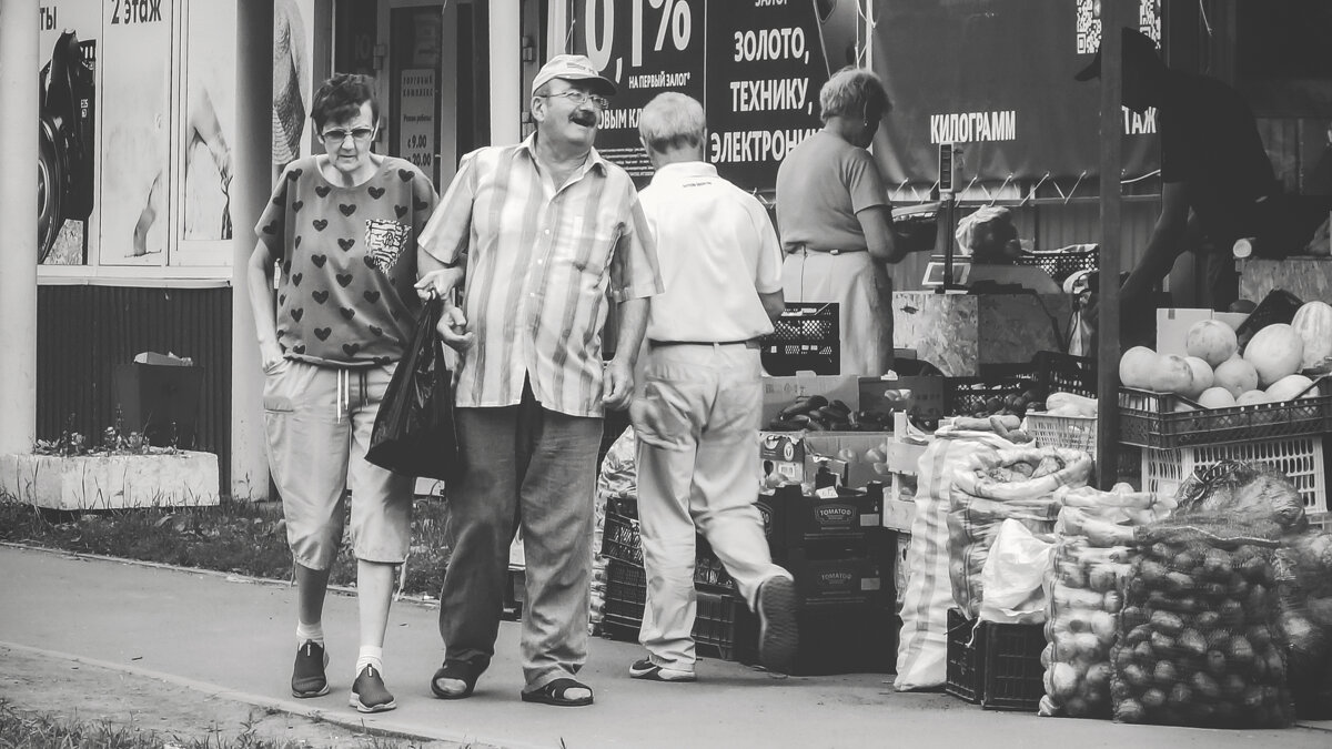 Довольный покупатель (чб) - Сергей Царёв