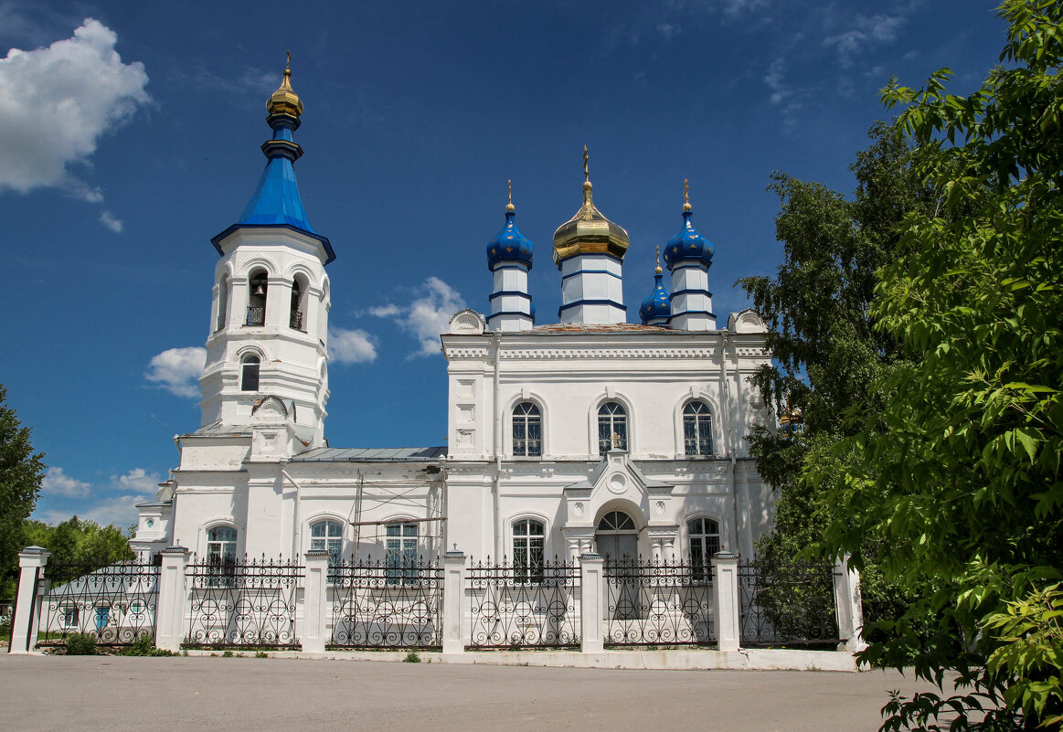 Храм святых апостолов Петра и Павла в г. Салаире - Евгения Каравашкина