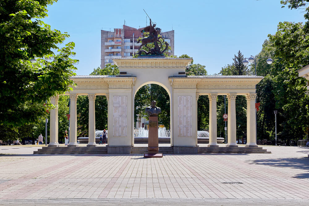 Краснодар. Городские достопримечательности. - Николай Николенко