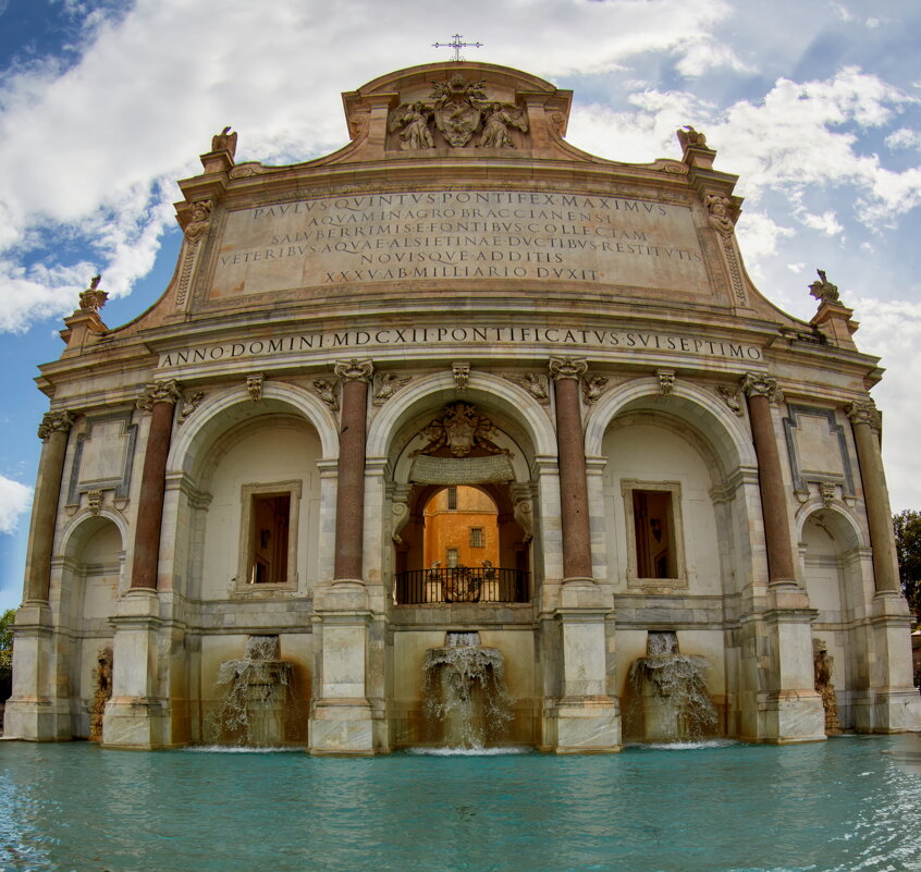 Fontana dell&#39;Acqua Paola - Алекс 