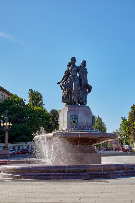 Волгоград. Городские достопримечательности. - Николай Николенко