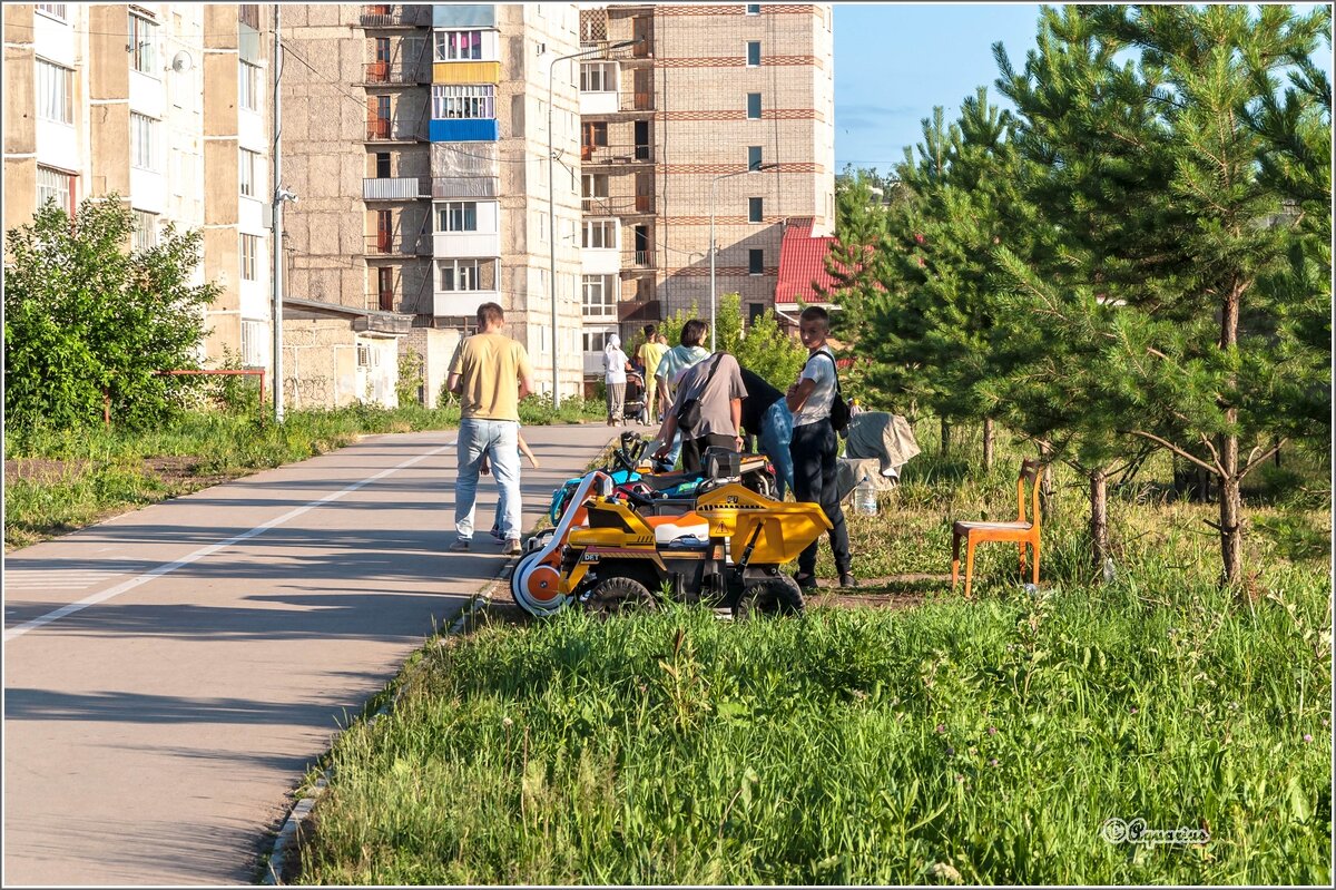 Лето в городке... - Aquarius - Сергей