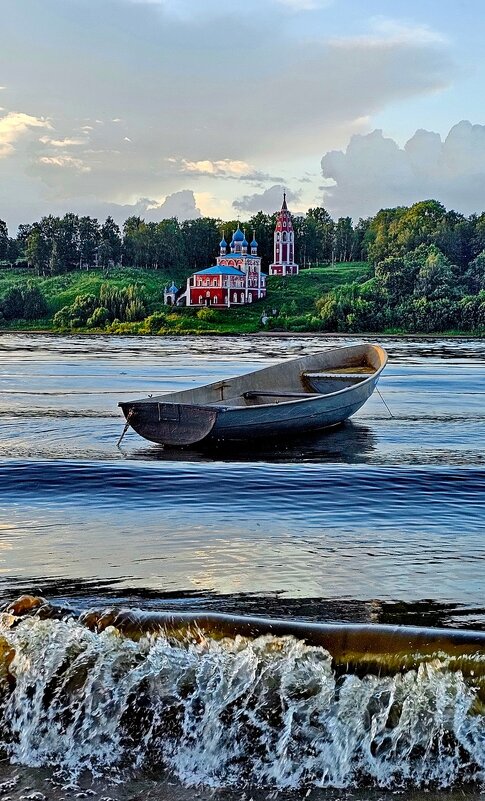 Лето на Волге. Тутаев. - Михаил Свиденцов