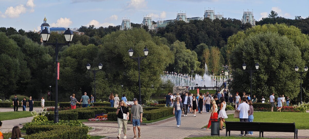 В парке Царицыно - <<< Наташа >>>