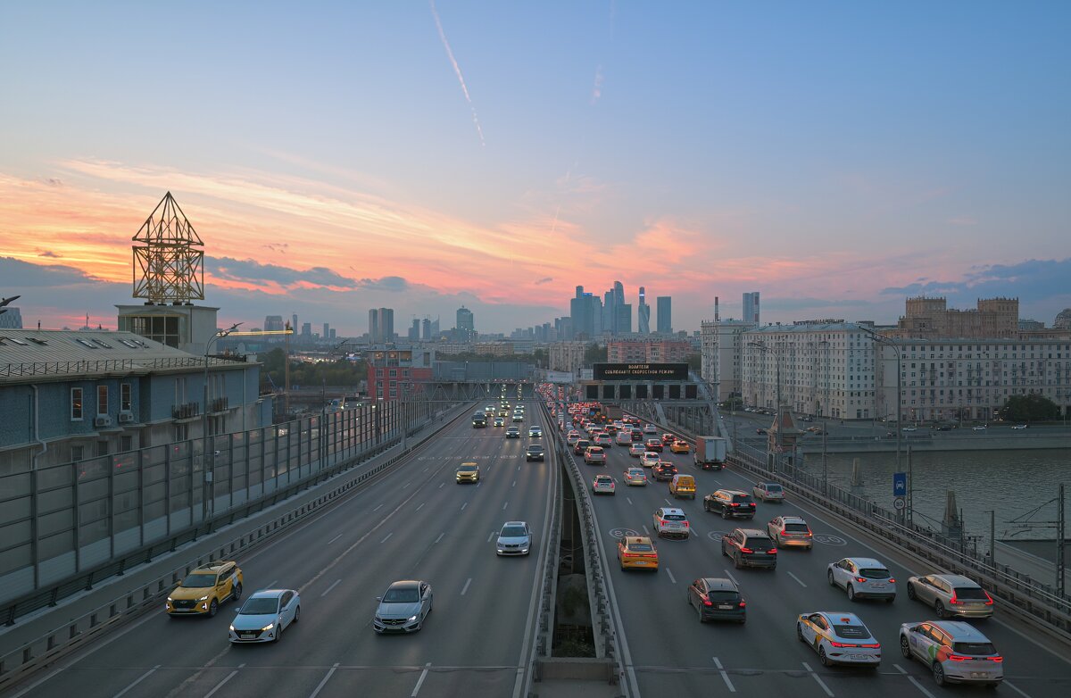 К центру Москвы - Yevgeniy Malakhov