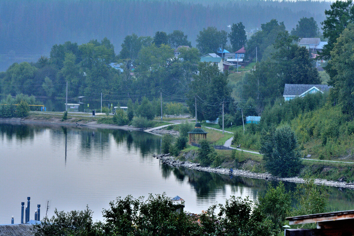 * - Александр Зуев