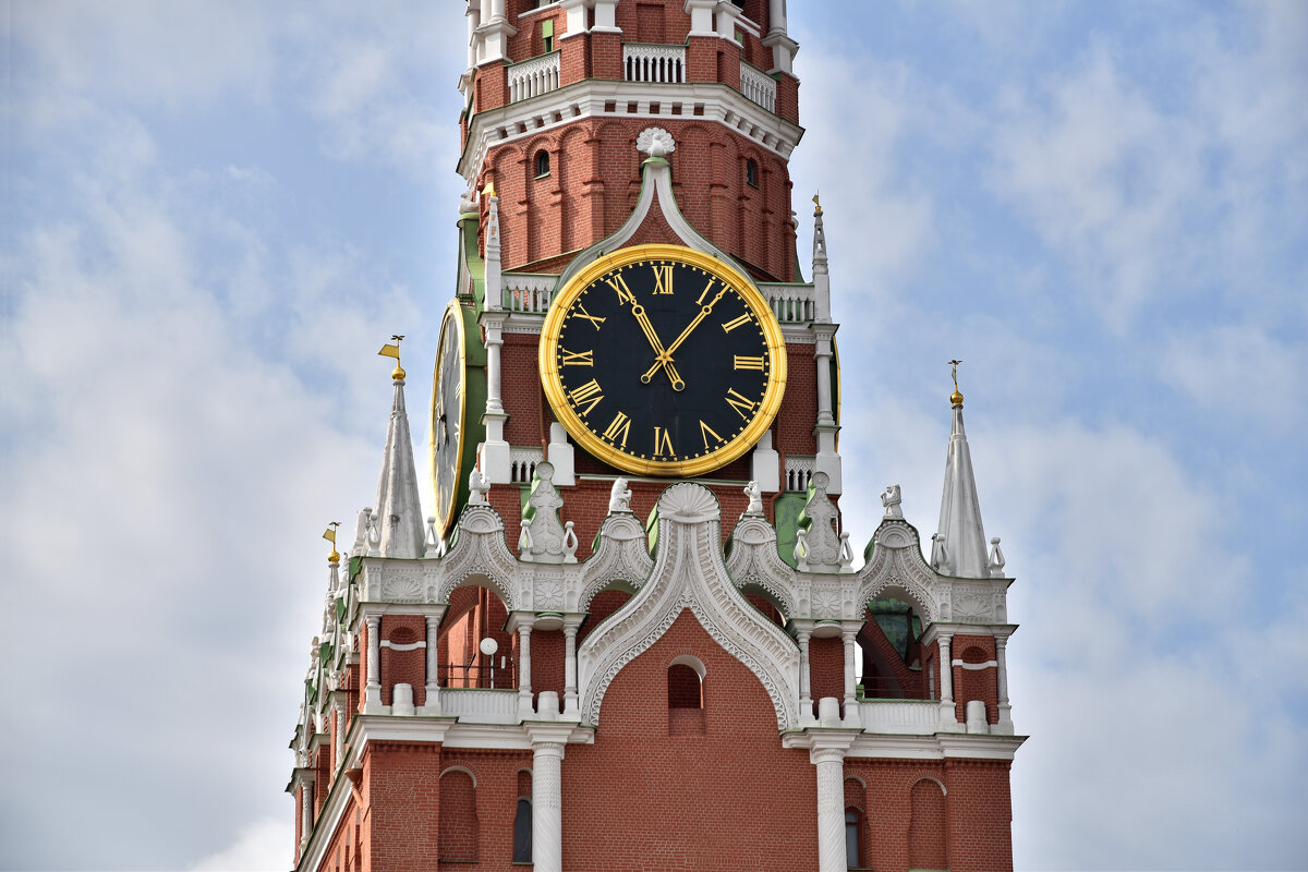 Московское время. - Валерий Пославский