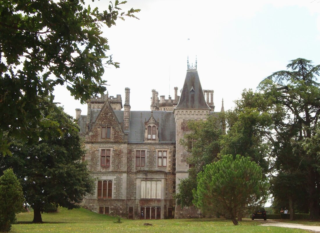 Château Lachesnaye Haut-Médoc - Olga 