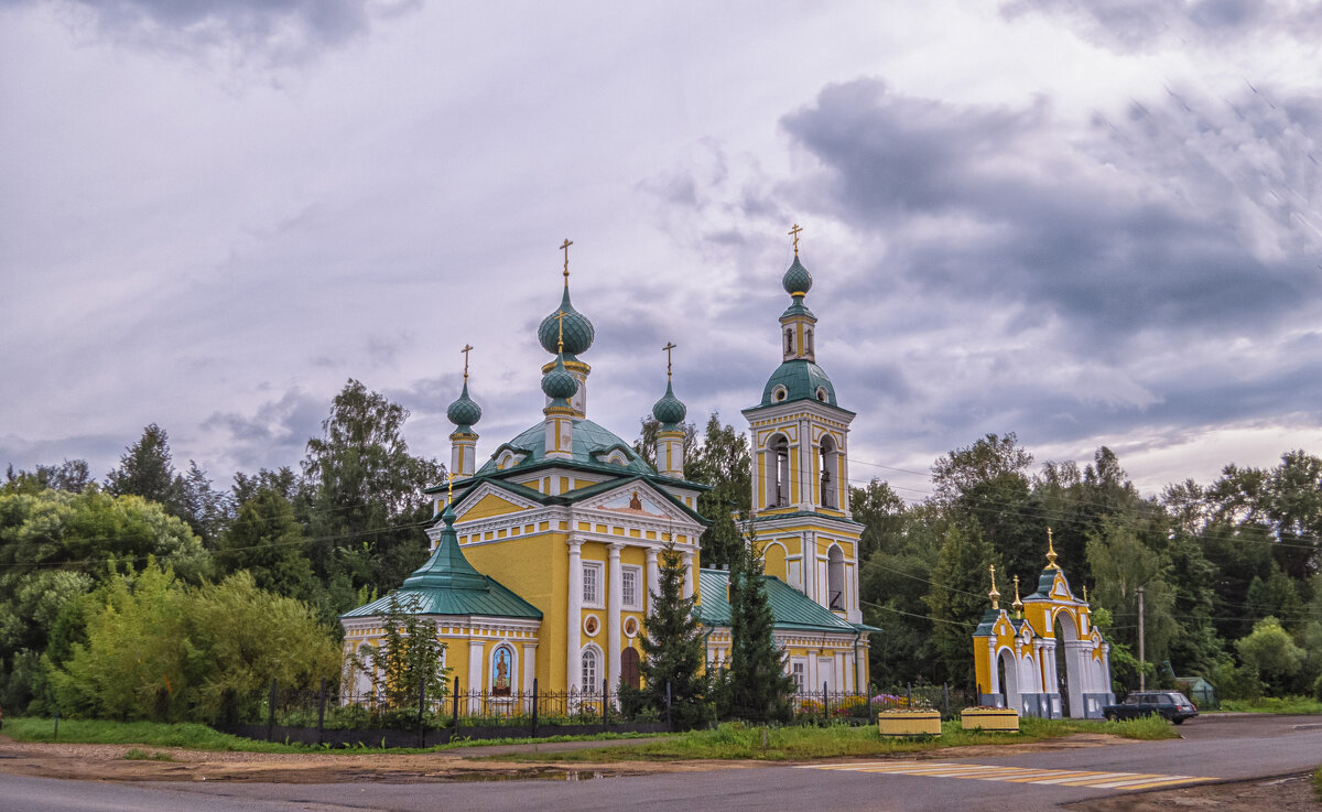 Въезжаю в Углич - Сергей Цветков